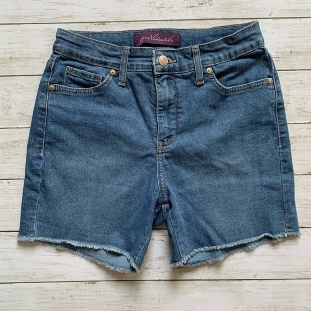 Gloria Vanderbilt Denim Jean Shorts Size 6